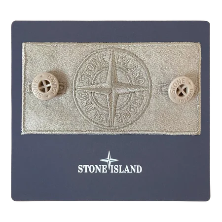 Subtle beige compass design for light garments