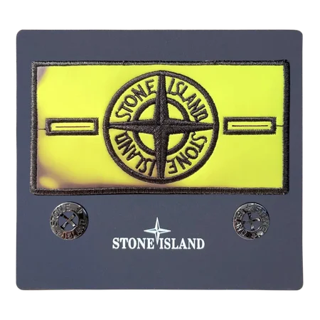 Rear view of lemon thermal badge